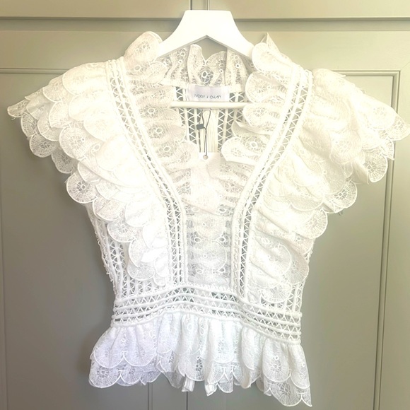 Ivory & Chain Tops - NWT IVORY & CHAIN CHIOELLE TOP